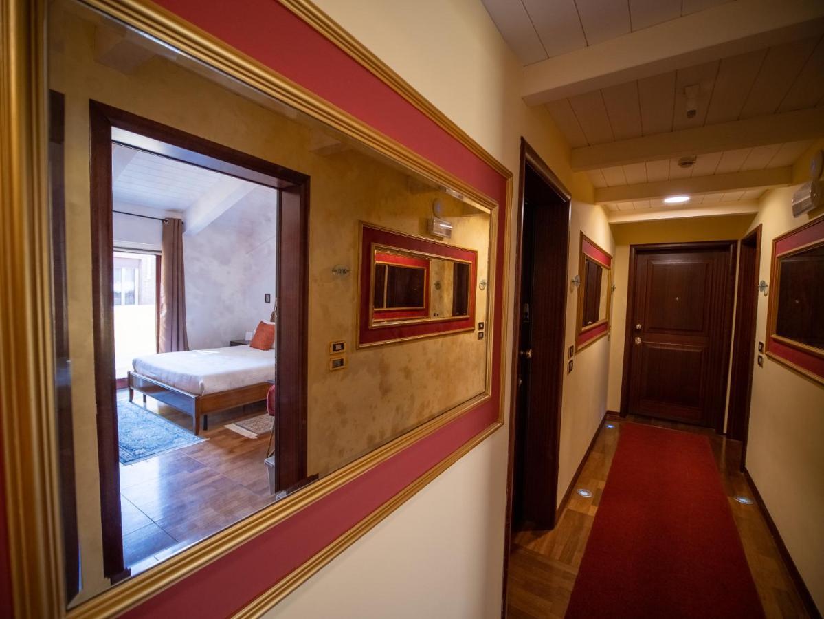 Ego' Residence Ferrara Bagian luar foto