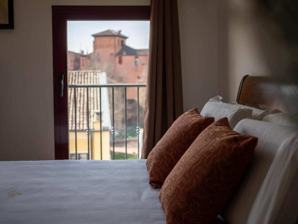 Ego' Residence Ferrara Bagian luar foto